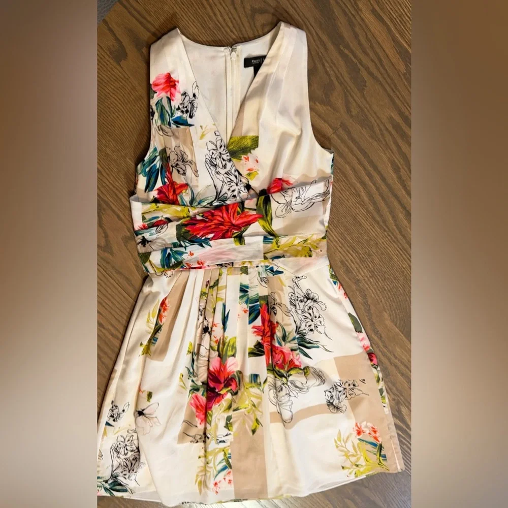 White House Black Market Floral V-Neck Catalina  Dress - Picture 2 of 6